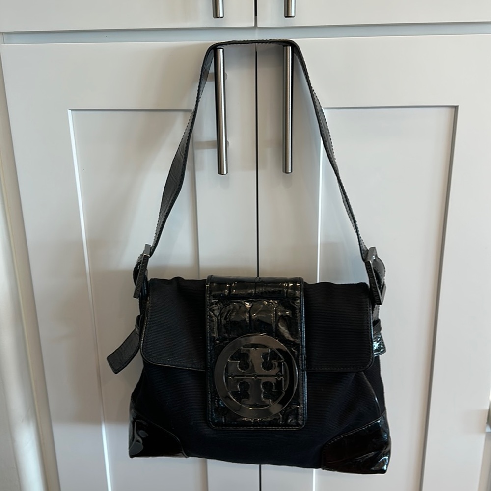 Tory Burch Black linen and patent leather bag.